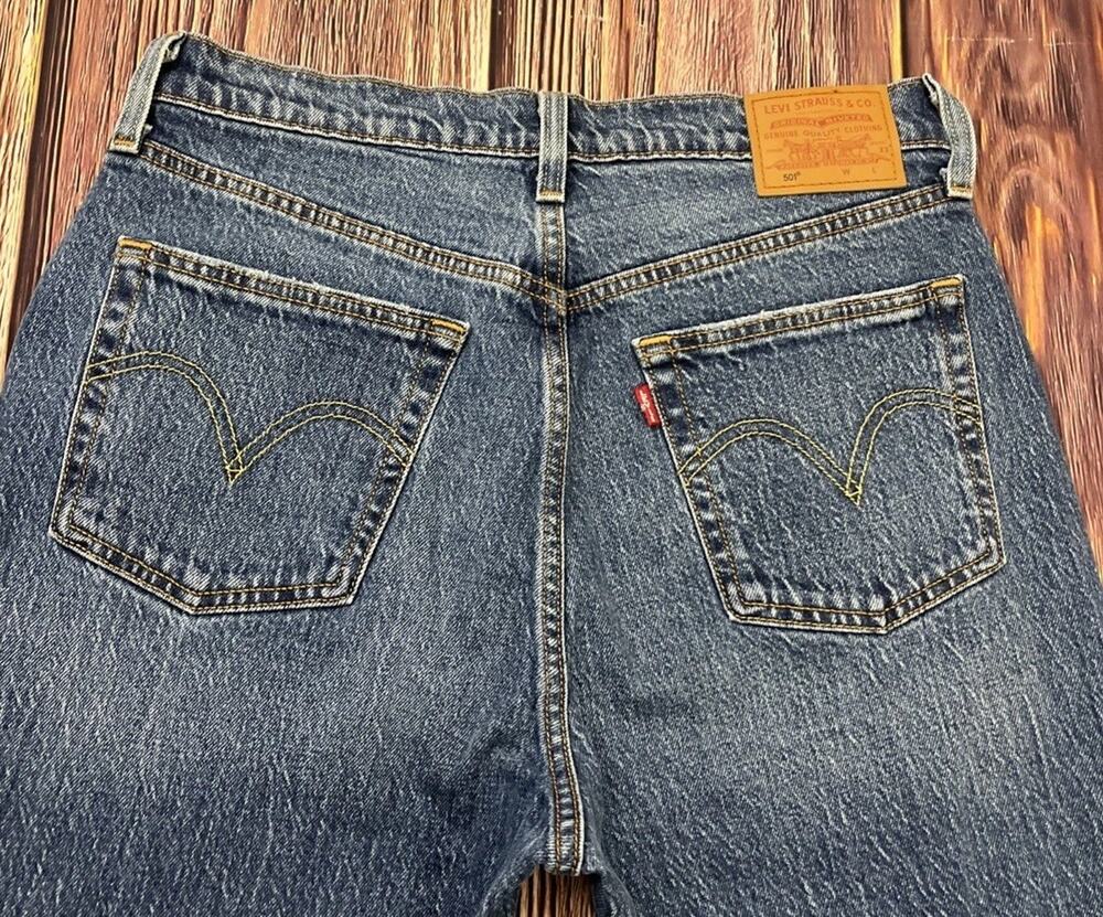 Levis 501 Premium Jeans Womens Size 29x32 Blue Skinny Medium Wash Button Fly